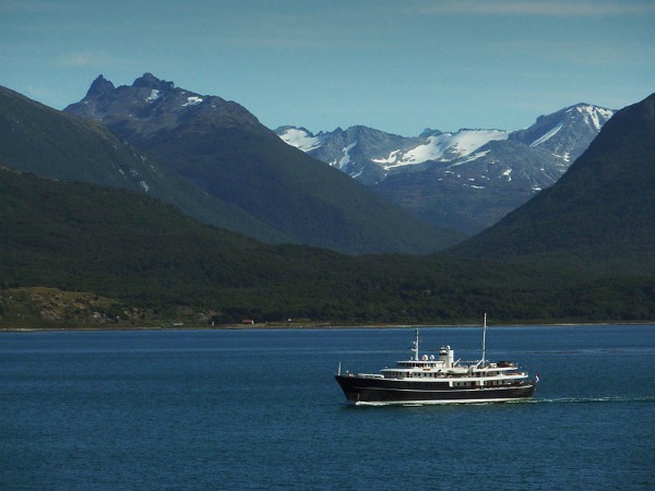 800px-Beagle_Channel_-bb Beagle Channel Antarctica