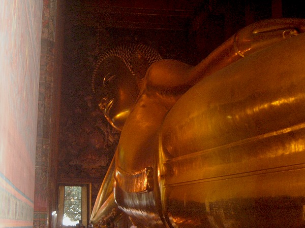 Thailand temple photo essay - Wat Po Reclining Buddha