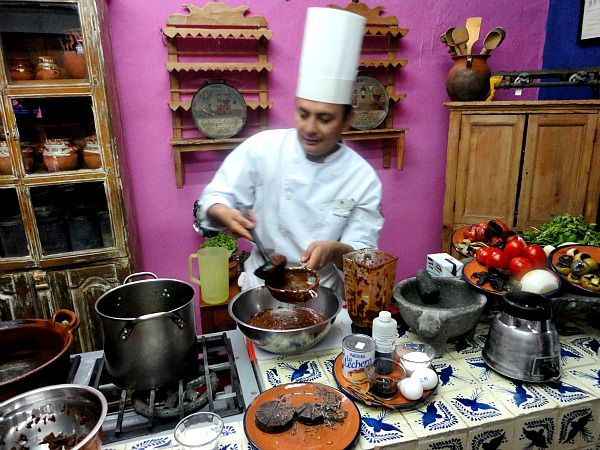 Chef Alonso Mesones Sacristía