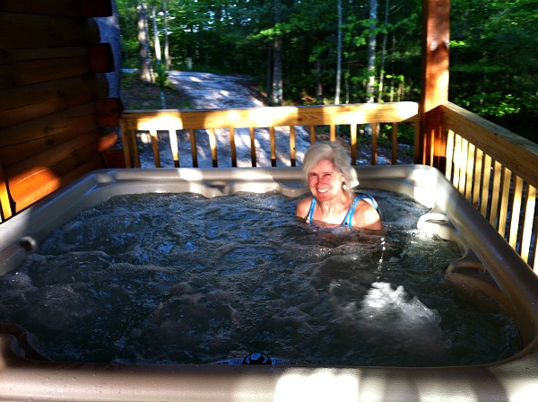 Red River Gorge Cabin Rentals hot tub