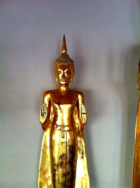 golden buddhas Wat Pho