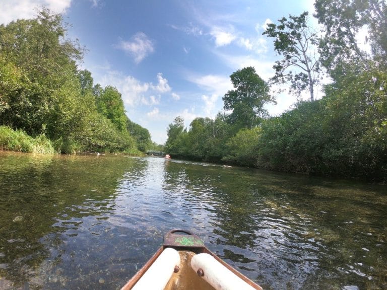 Crystal River Wisconsin Dings Dock canoe rental in Waupaca
