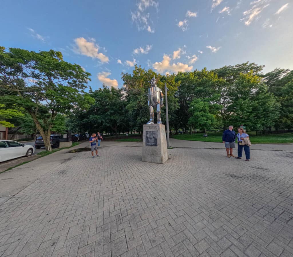 Tin Man Oz Park Chicago U.S. Ghost Adventures