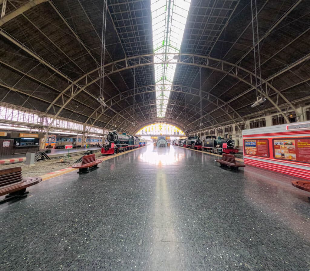 Hua Lamphong train station