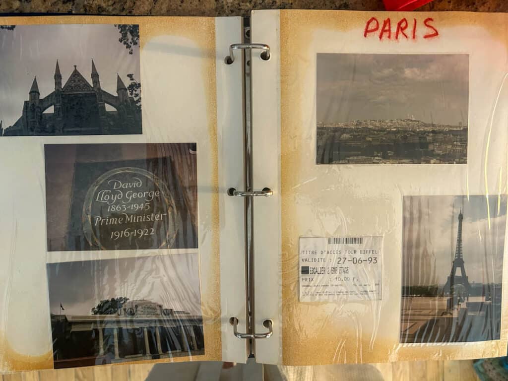 Creating travel journal