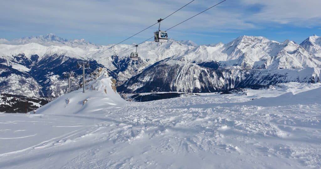 Winter wonderland awaits French Alps