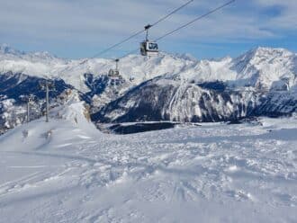 Winter wonderland awaits French Alps